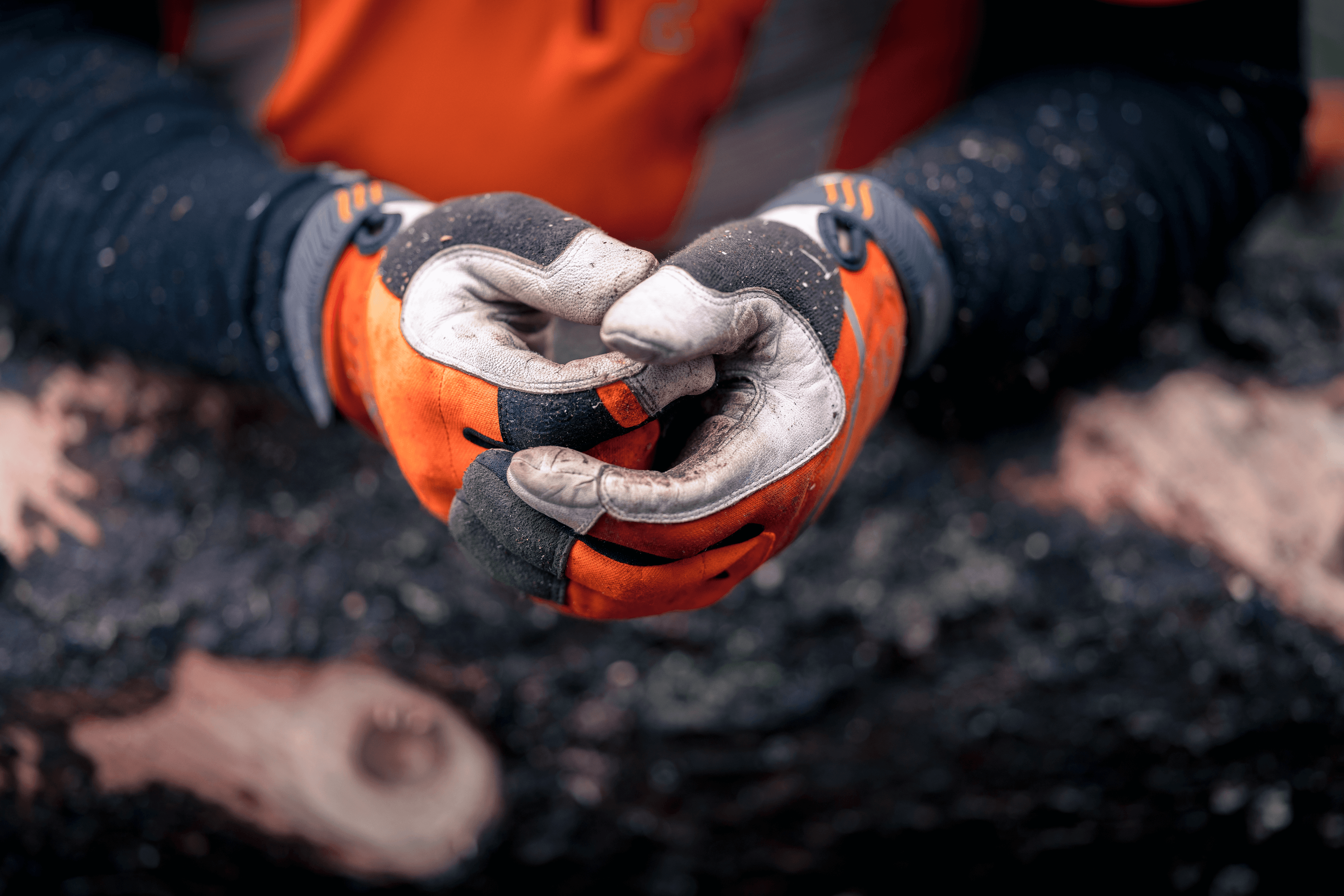 Gloves, Technical with saw protection image 3